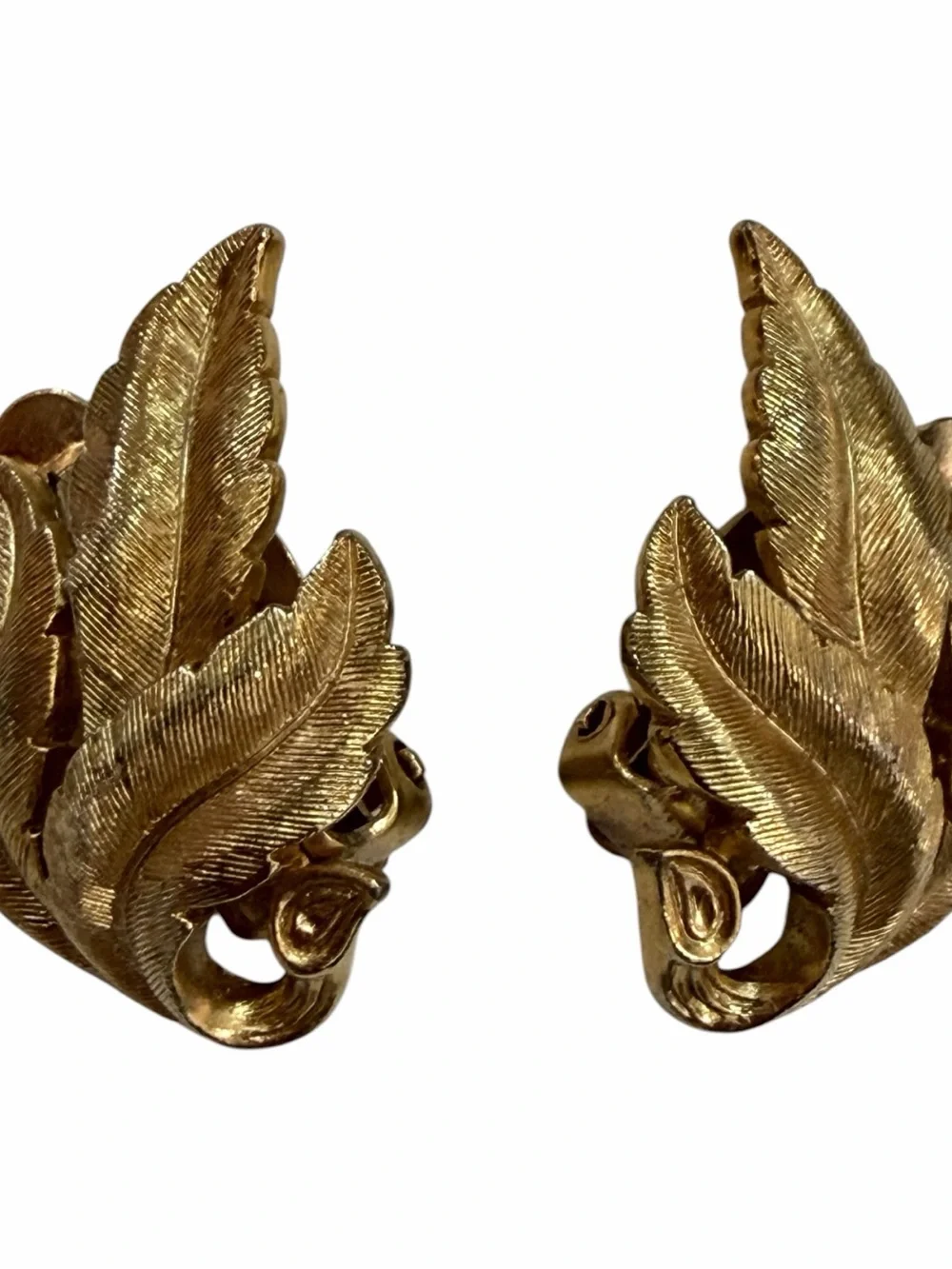 Vintage Trifari Gold Tone Leaf Clip-On Earrings
